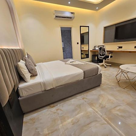 Hotel The Glass House Greater Noida Exteriér fotografie