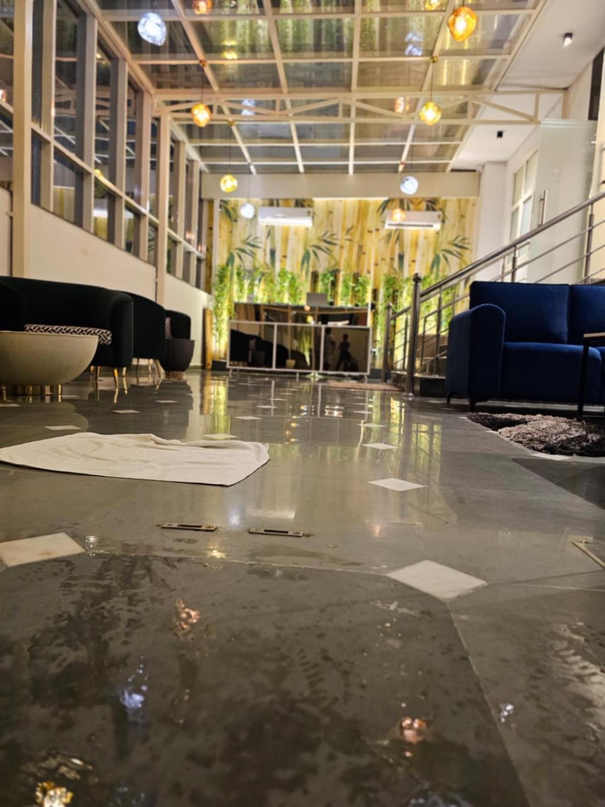 Hotel The Glass House Greater Noida Exteriér fotografie