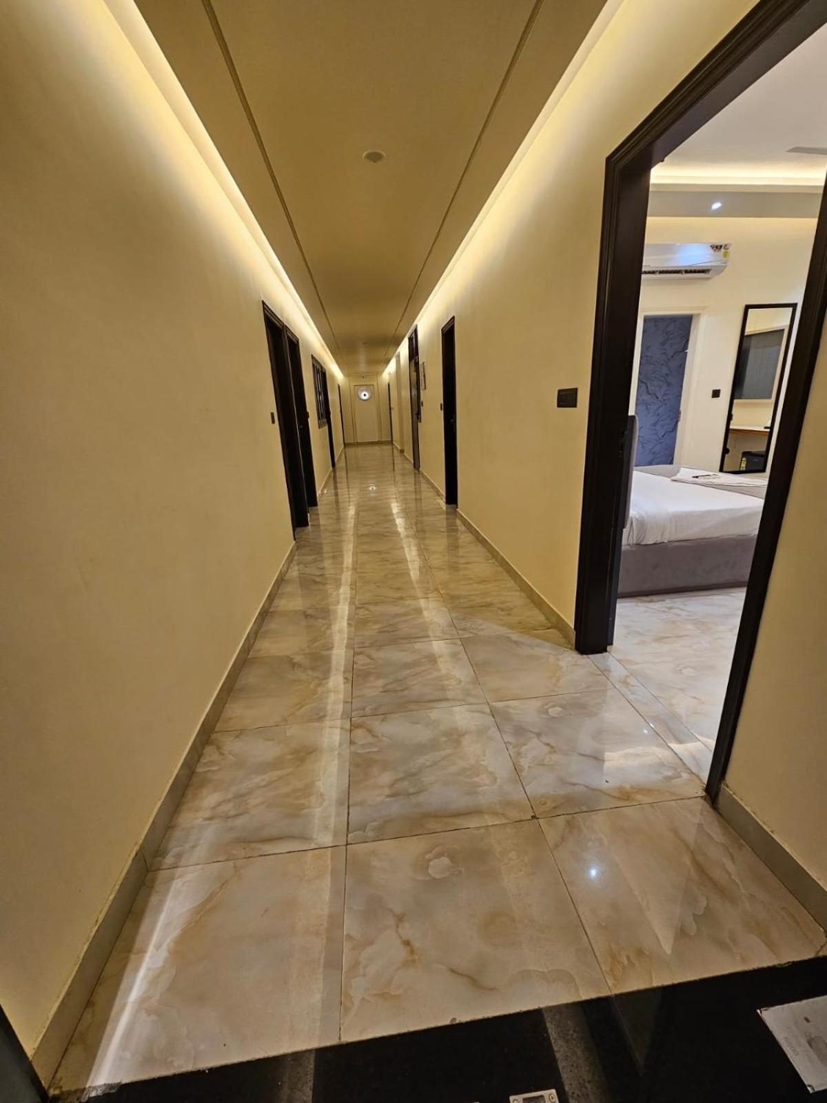 Hotel The Glass House Greater Noida Exteriér fotografie