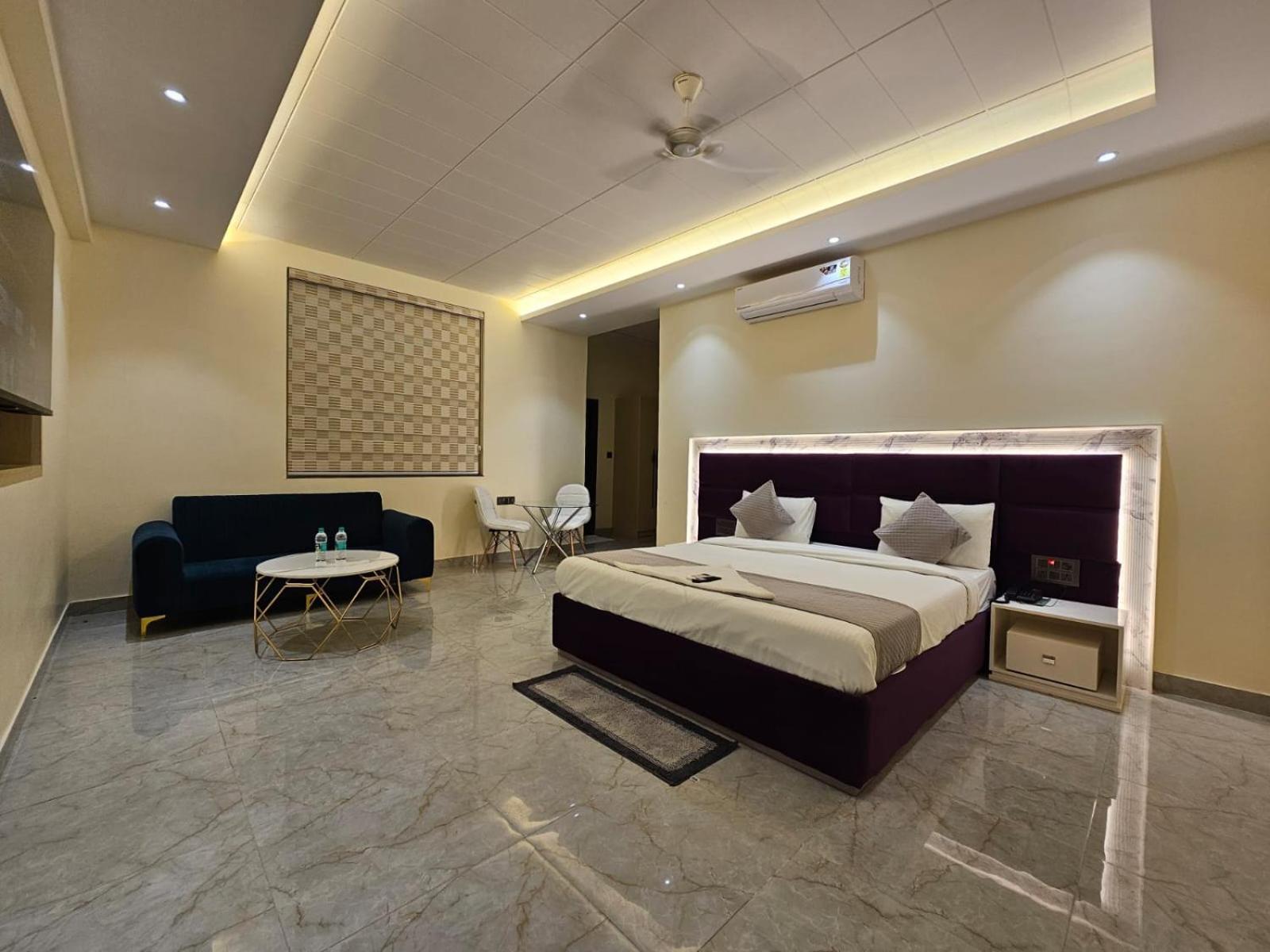 Hotel The Glass House Greater Noida Exteriér fotografie