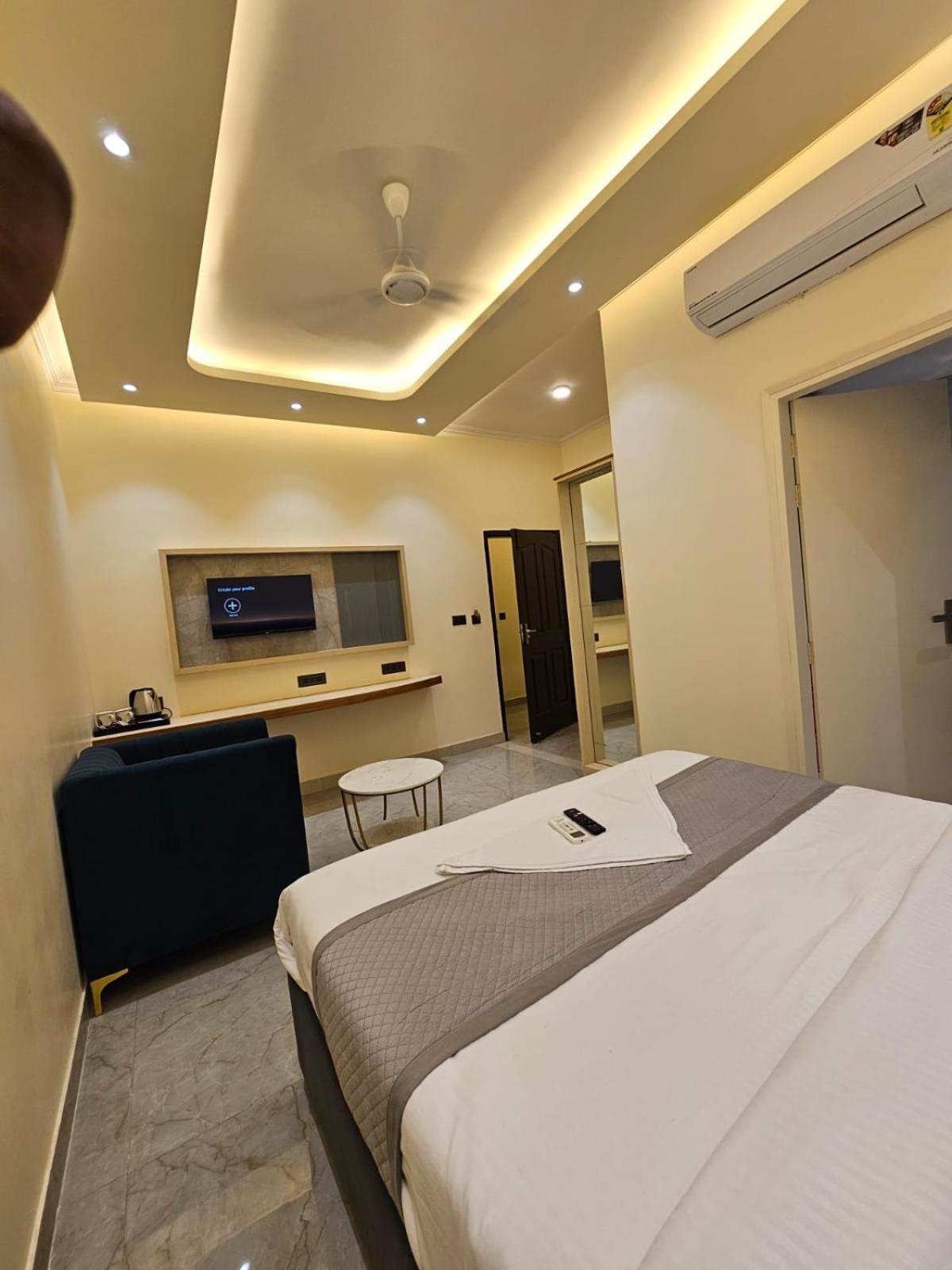 Hotel The Glass House Greater Noida Exteriér fotografie