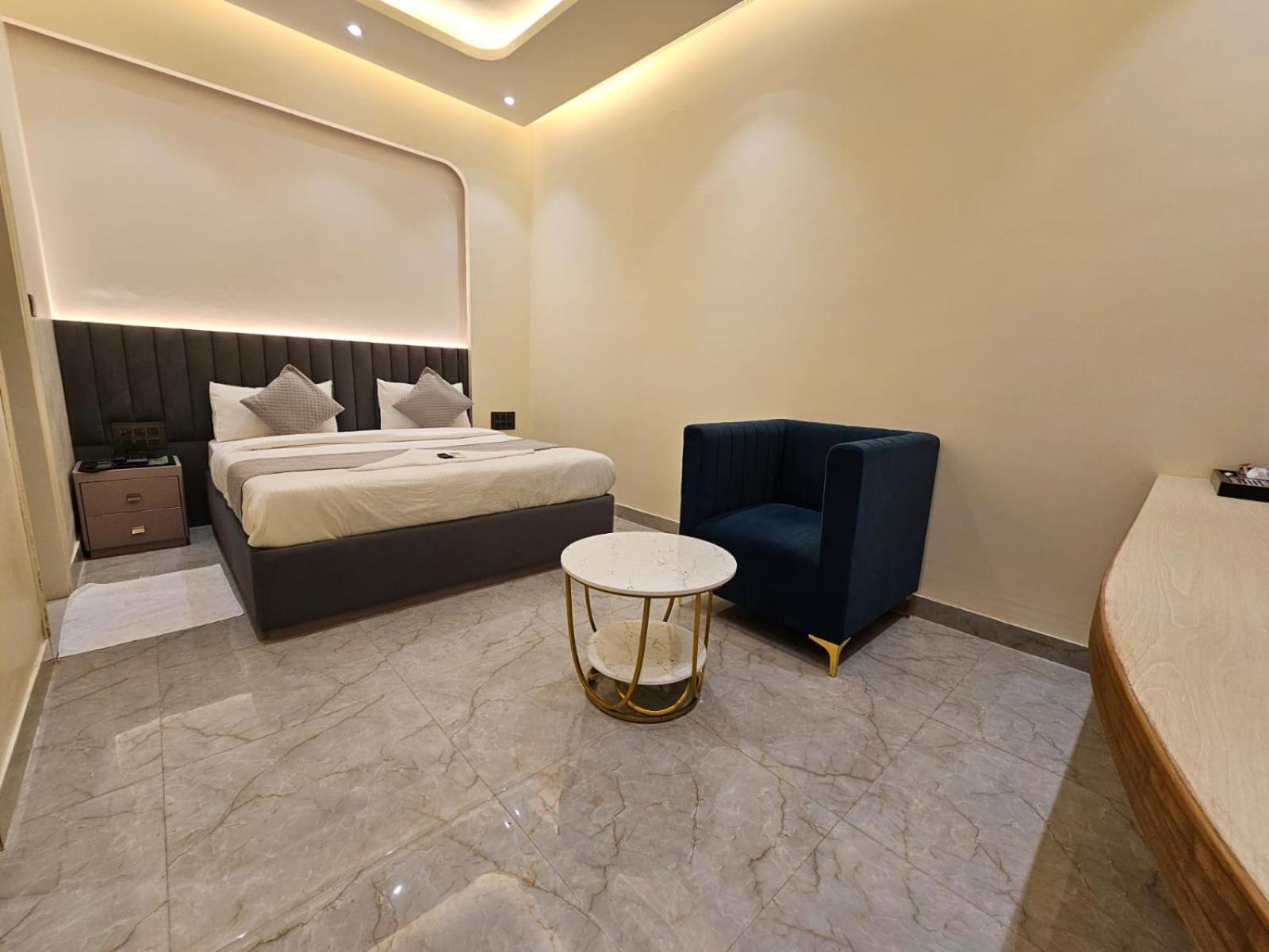 Hotel The Glass House Greater Noida Exteriér fotografie