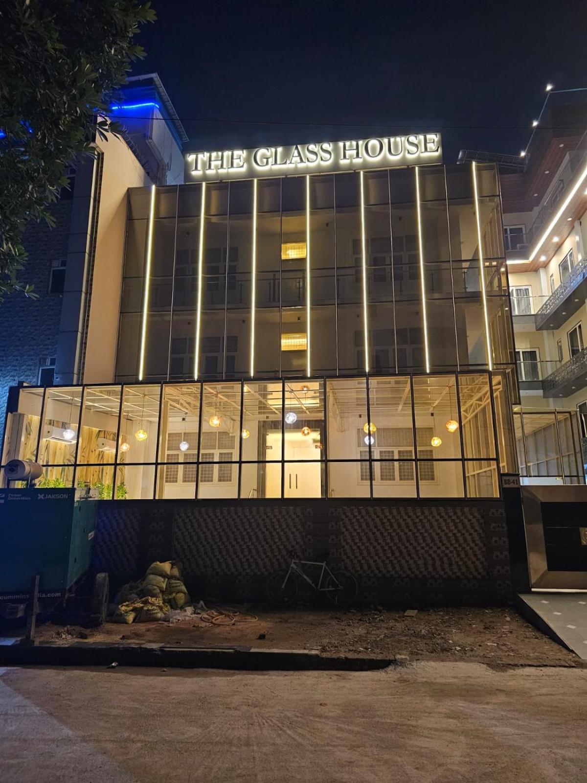 Hotel The Glass House Greater Noida Exteriér fotografie
